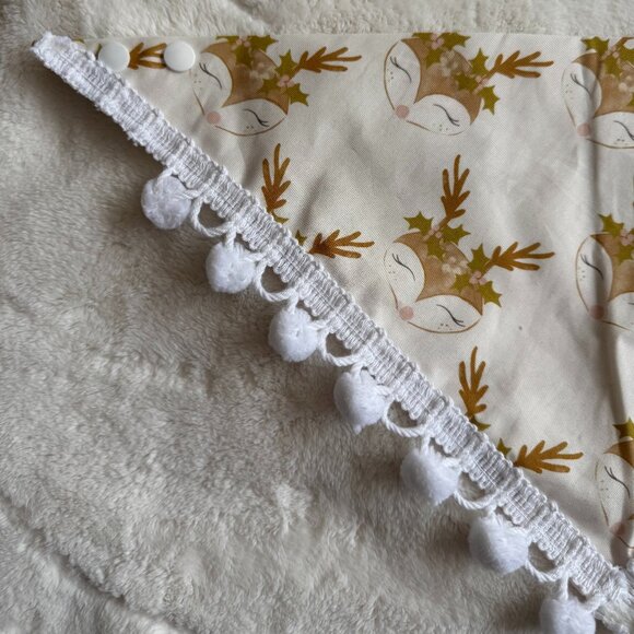 NWT Loic by Design Reindeer Babe Christmas Dog Bandana, White + Tan, Size M - Picture 2 of 13